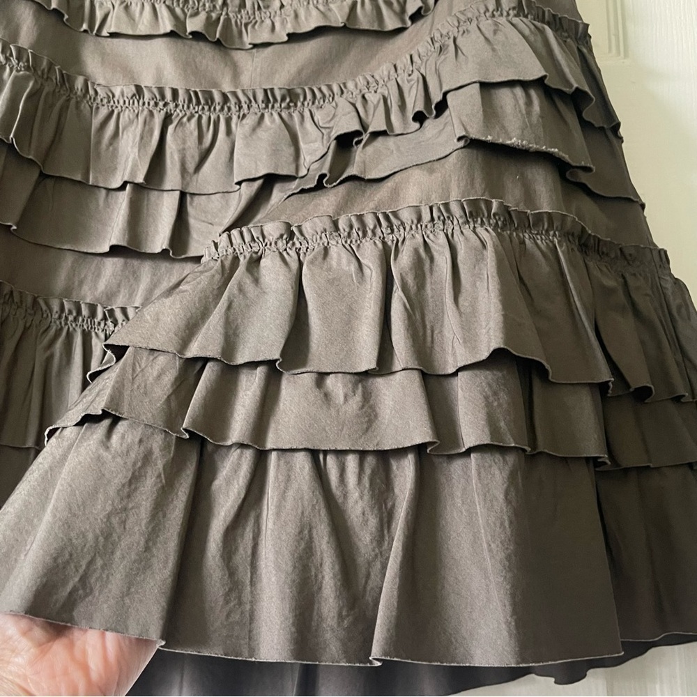 Akris Punto Tiered Ruffles Midi Skirt Size 8 Solid Olive Green Color Bohemian - Picture 5 of 12